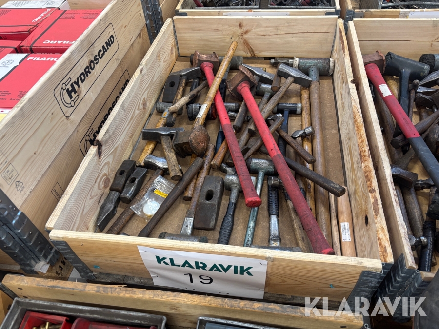 Blandpall med hammare