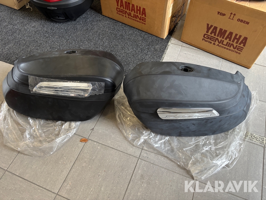Yamaha original sidoväskor höger + vänster