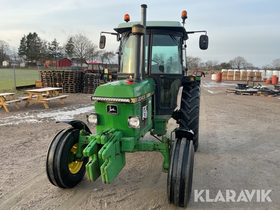 Traktor John Deere 2040 S