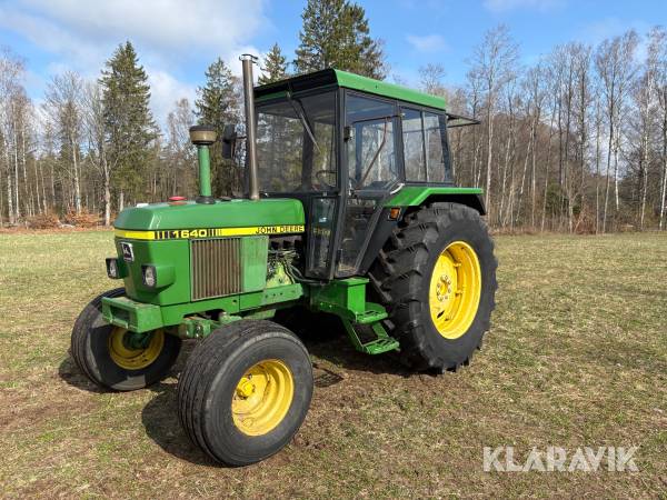 Traktor John Deere 1640