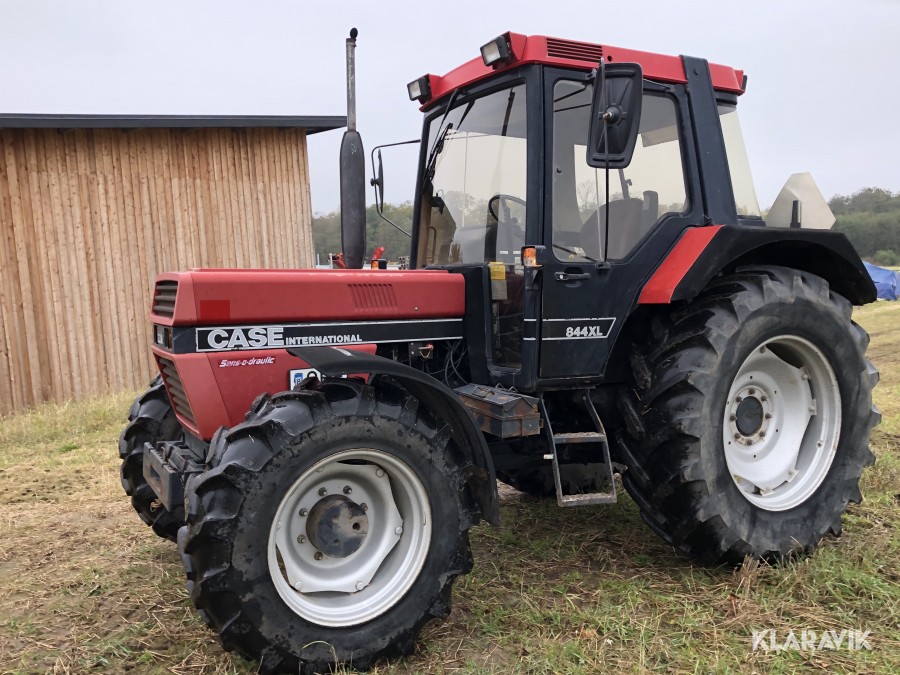 Traktor Case 844 XL 