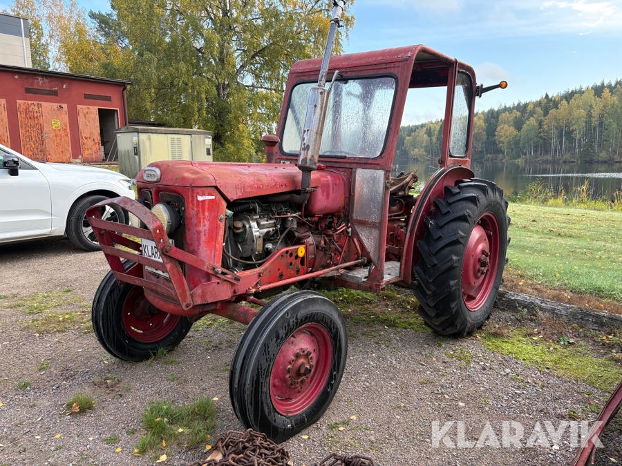 Traktor Volvo BM 320