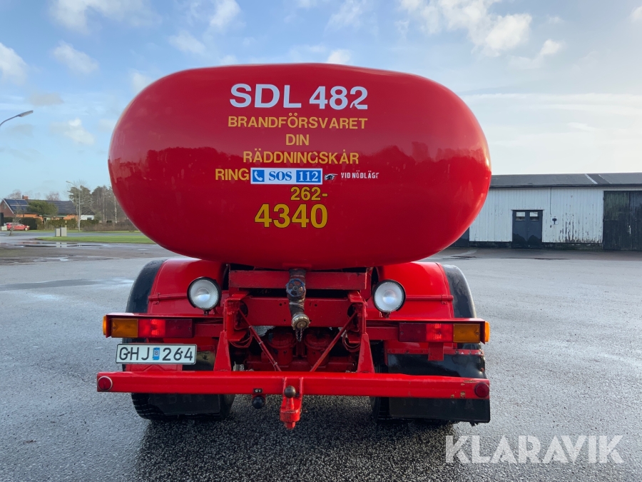 Tankbil Volvo F86, Tomelilla, Klaravik auktioner