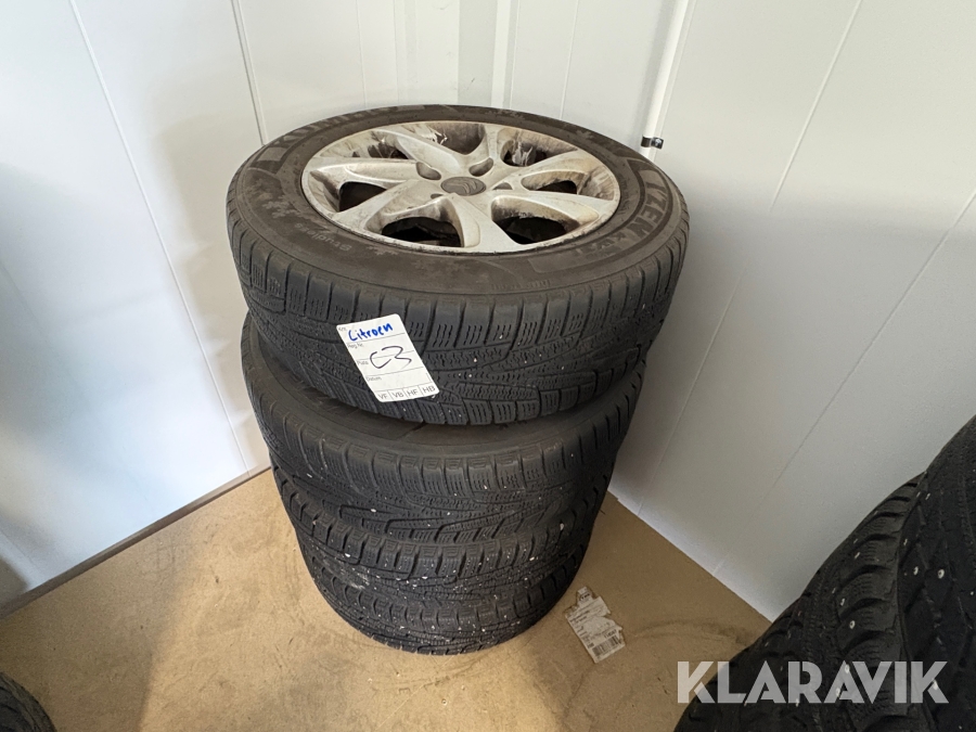 Året runt däck med Aluminiumfälgar Kumho I’zen KW31 Citroën C3 185/65R15 4st