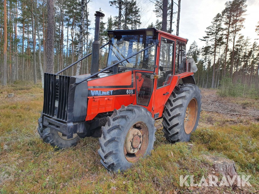 Traktor Valmet 605