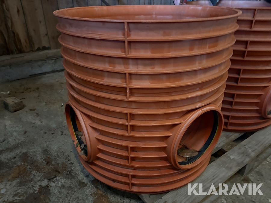 Korrugerad dagvattenbrunn fyrvägs 600mm