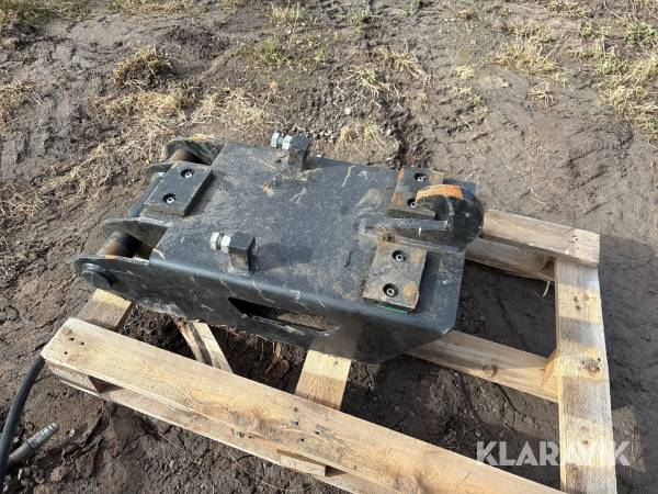 B20 fäste med bultinfästning