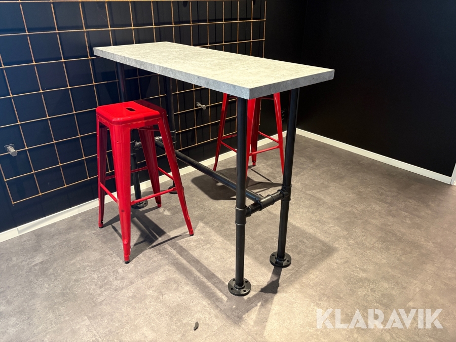 Barmöbler 2 stolar och ett bord
