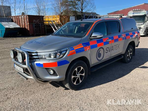 Pickup Toyota Hilux VIII 2.4 D 4WD