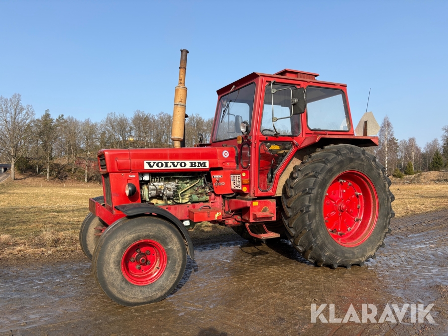 Traktor Volvo BM T810C