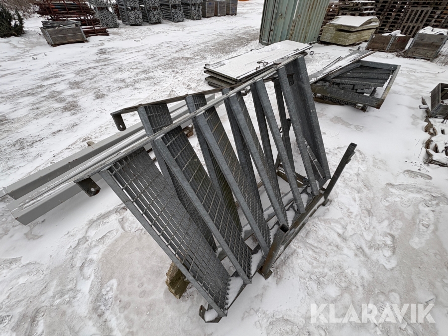 Trappa 11st trappsteg med plattform