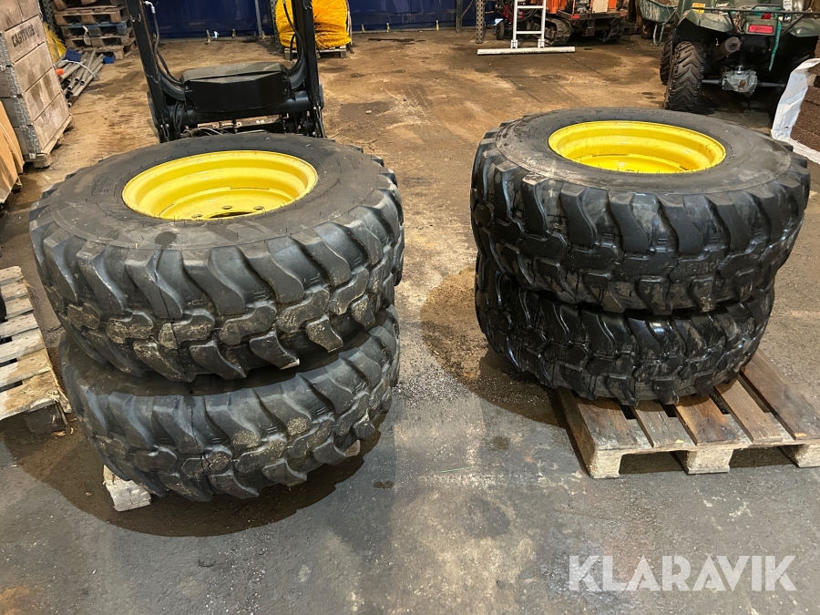 Däck på fälg Dunlop 405/70 R20 4 st