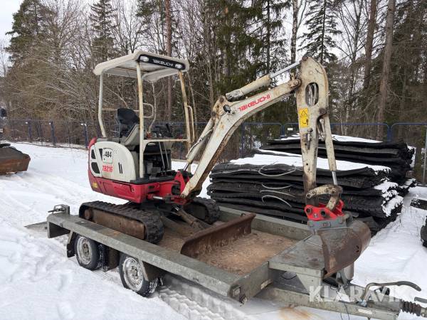 Grävmaskin Takeuchi TB216 med maskinsläp