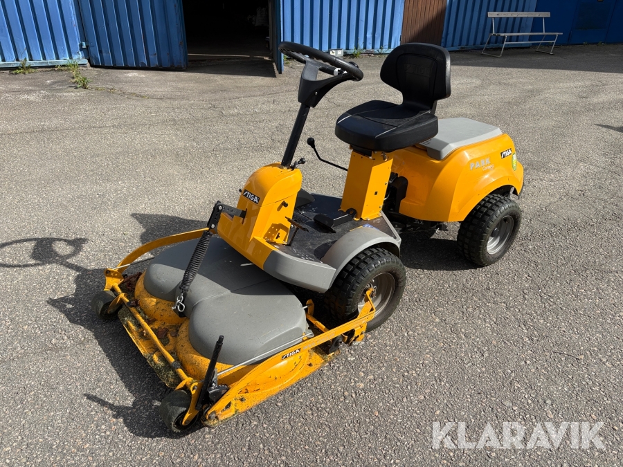 Åkgräsklippare Stiga Park Compact HST
