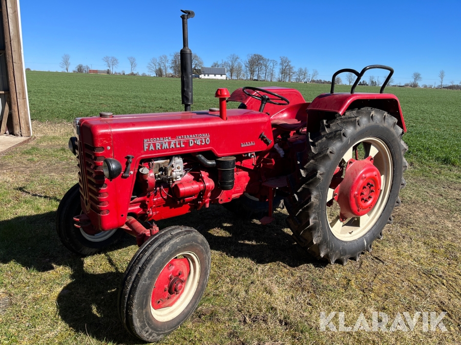 Veterantraktor McCormick International Farmall D430