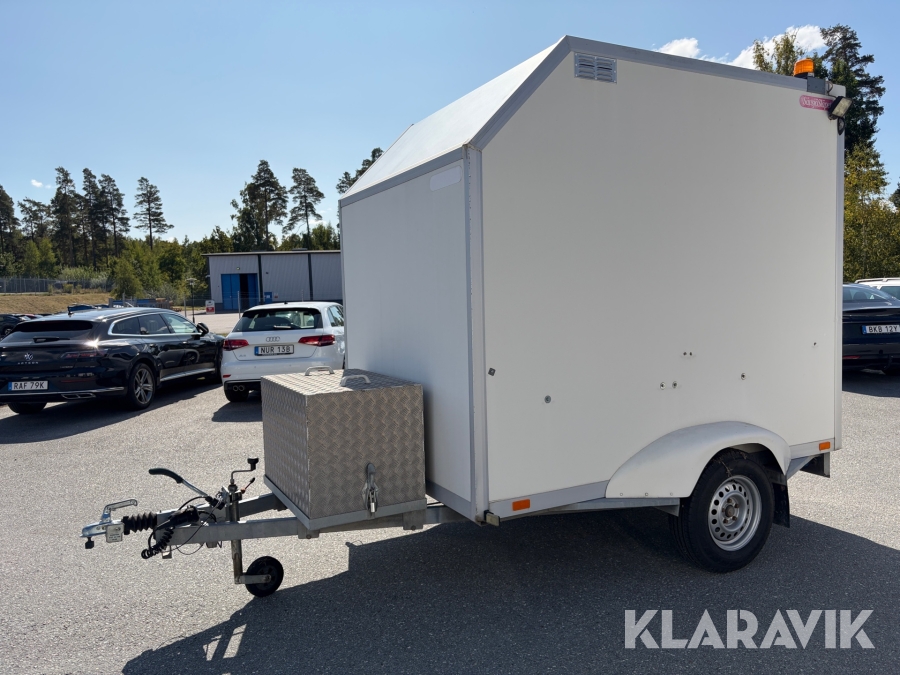 1-Axlad Skåpsläp Sävsjösläpet LV7525 med bakdörr och arbetsbänk