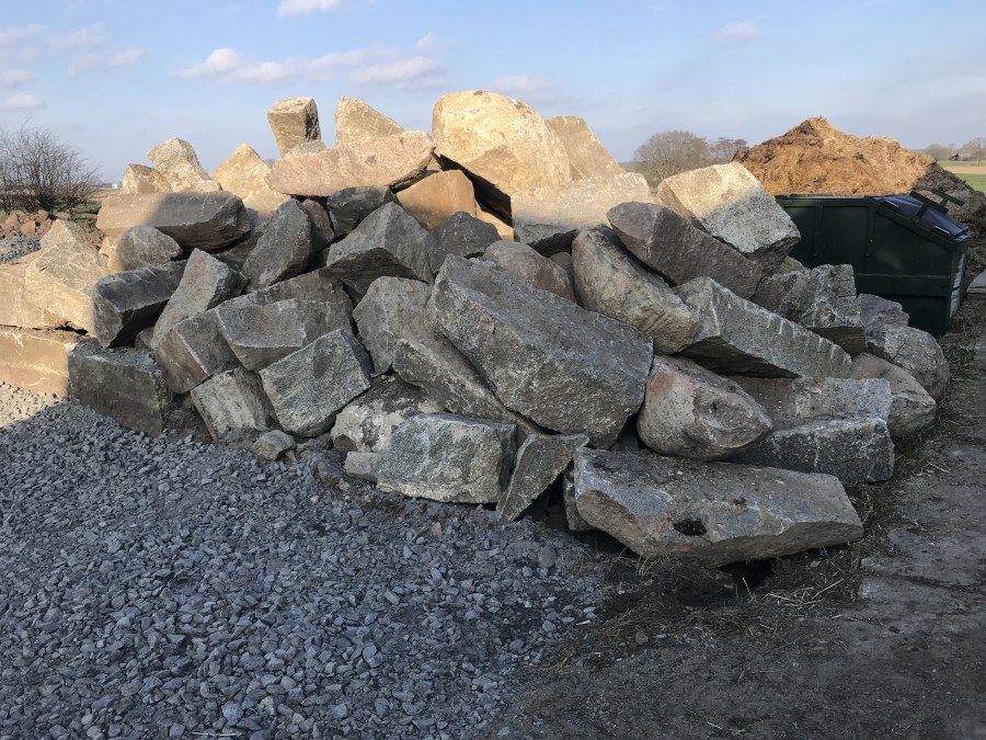 Huggen sten ca 100st stenar