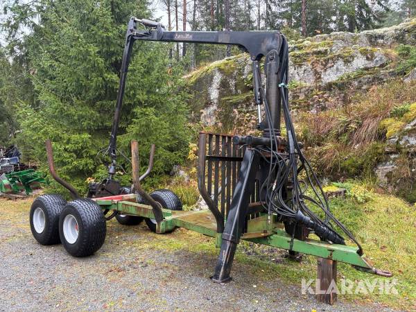 Skogsvagn Farma 8.5