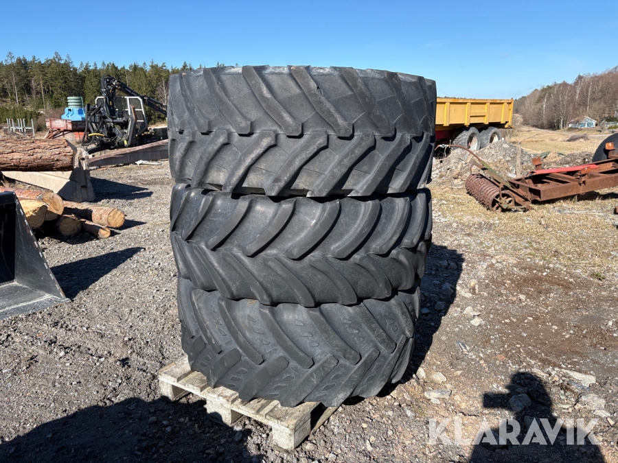 Traktordäck 480/65R28 tre styck