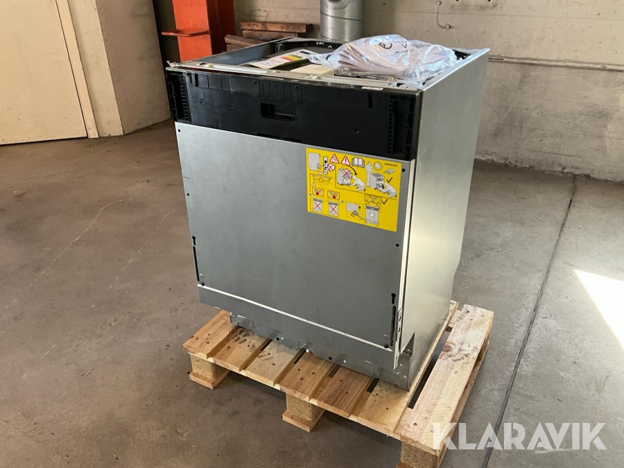 Inbyggnadsdiskmaskin Electrolux EEQ47215L