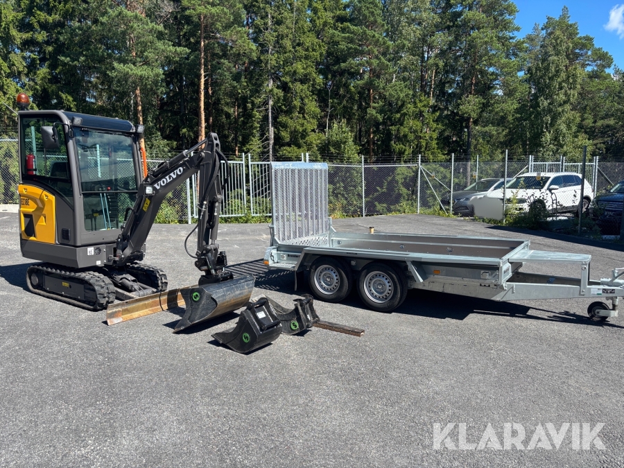 Grävmaskin / minigrävare Volvo EC18E med släp och redskap