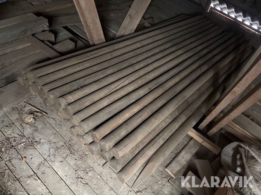 Tryckimpregnerade Stängselstolpar 75x3000mm - Totalt 40st