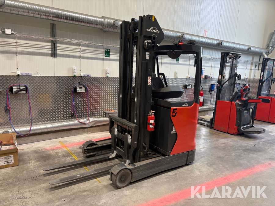 Skjutstativtruck Linde R16-01 med laddare