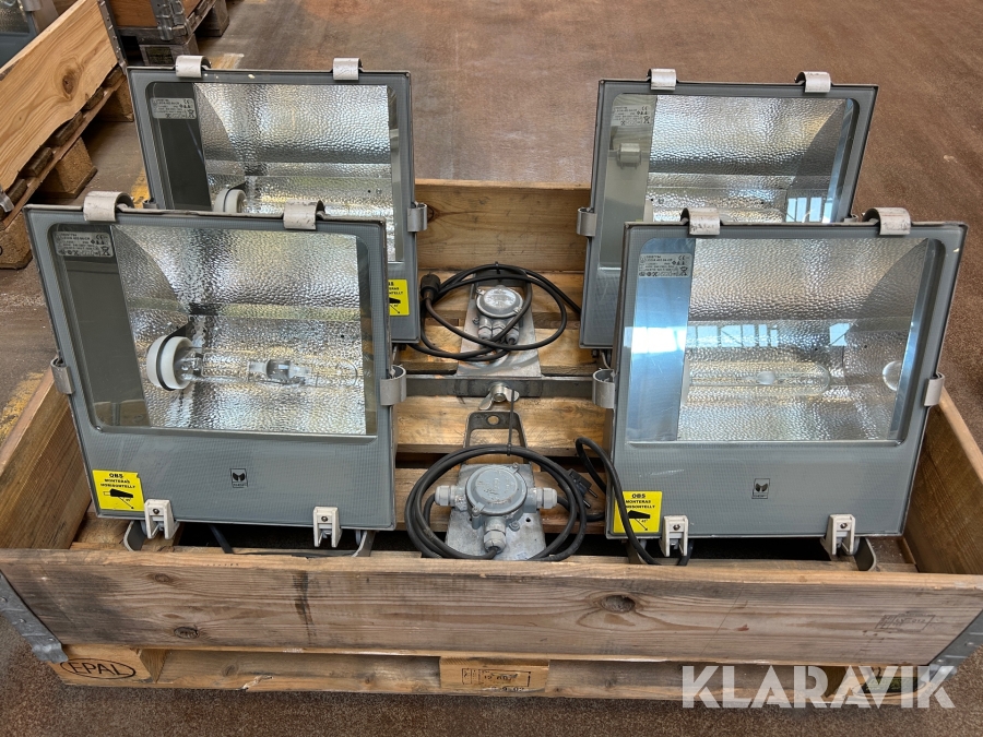 Strålkastare SBP LEO/A 402-94-CR halogen 2 st