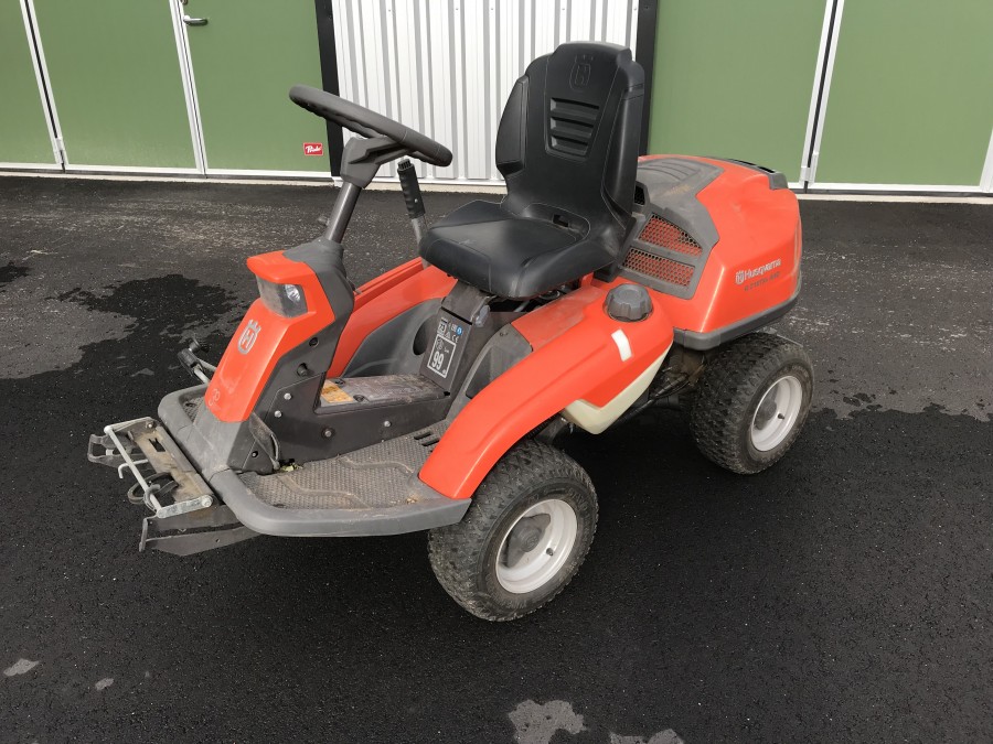 Husqvarna Rider 316 TSX  AWD + redskap