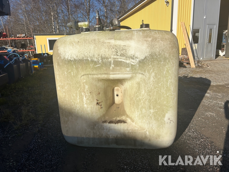 Oljetank med pump Roth ca 1 m3