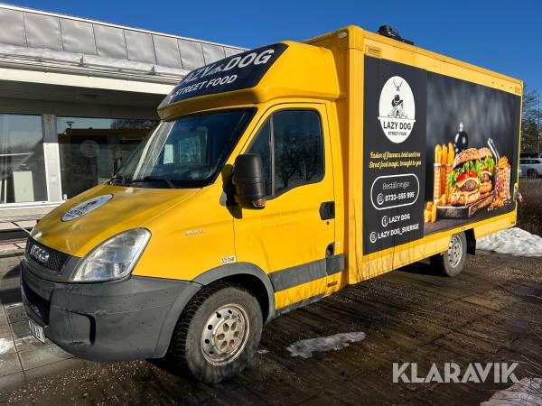 Foodtruck Iveco 35S11A/P komplett Kök
