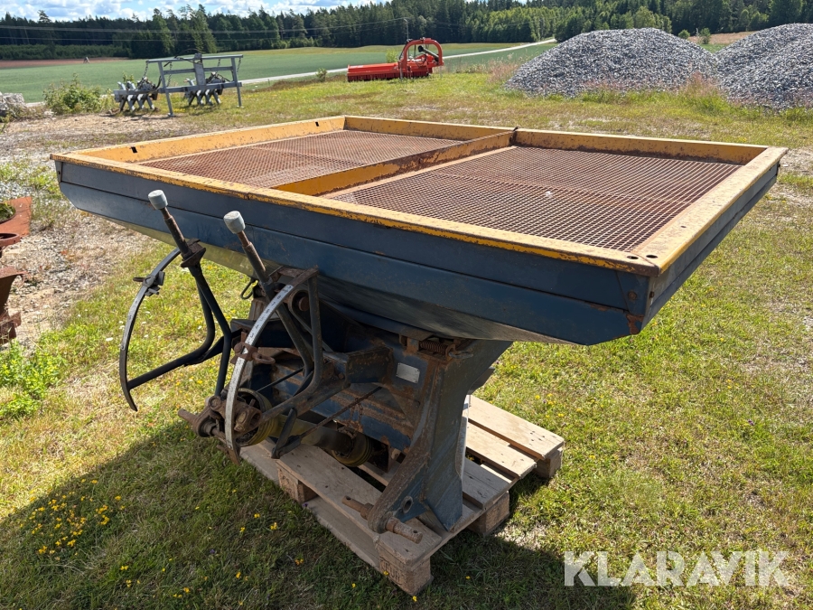Konstgödselspridare Bogballe BL 800