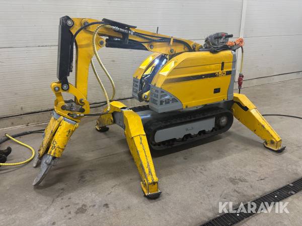 Rivningsrobot Brokk 160 med hydraulhammare