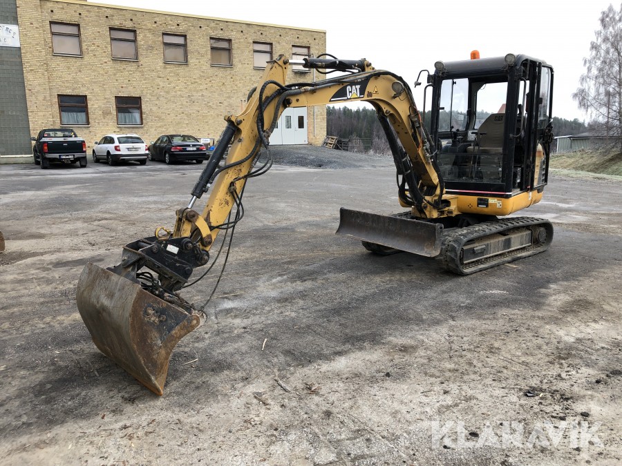 Grävmaskin  Cat 302,5 3 ton med skopa