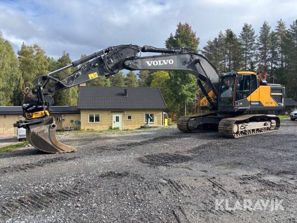 Grävmaskin Volvo EC300EL med redskap