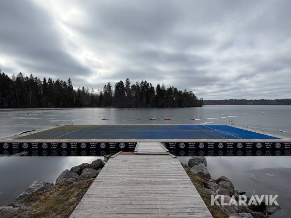 Flytande Padelbana på betongponton ItalianPadel