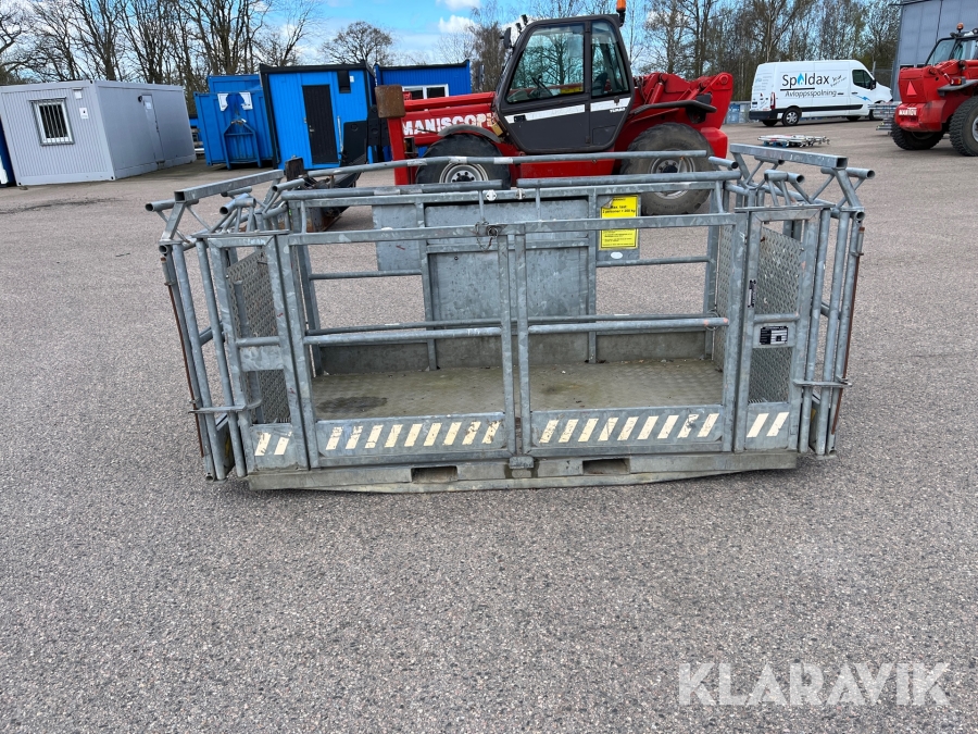 Teleskoplastare med redskap Manitou MT 1740SL, Klippan, Klar