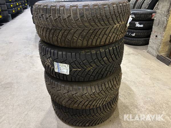 Dubbade vinterdäck 245/50 R18 Michelin X-Ice North4. 4st