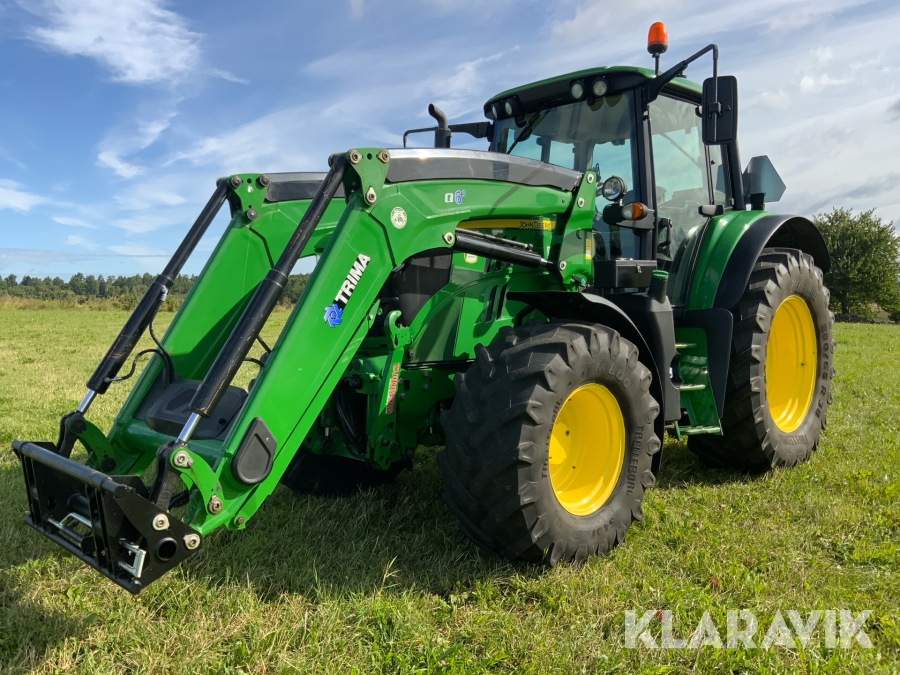 Traktor John Deere 6130M med lastare och frontlyft