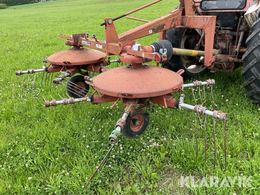 Hökombivändare Stoll UM 410