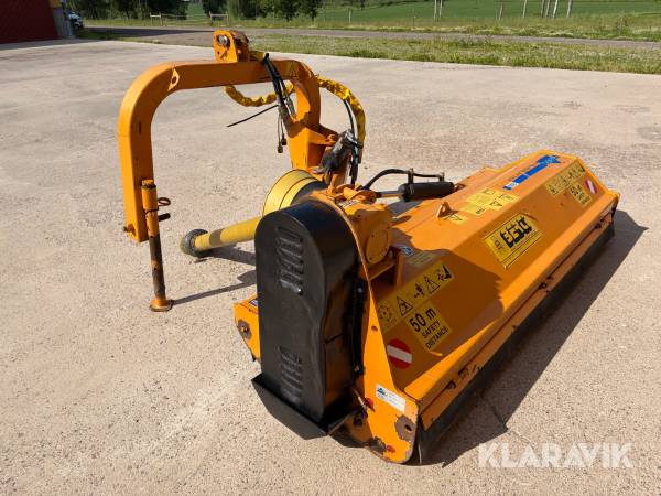 Släntklippare/Slagslåtter Berti TA 200 med trepunktsfäste