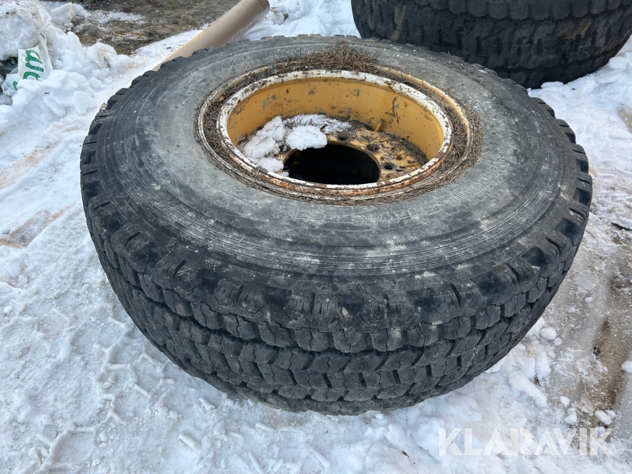 Vinterdäck med fälg Bridgestone 1st