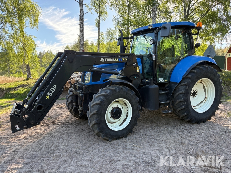 Traktor New Holland TS135A