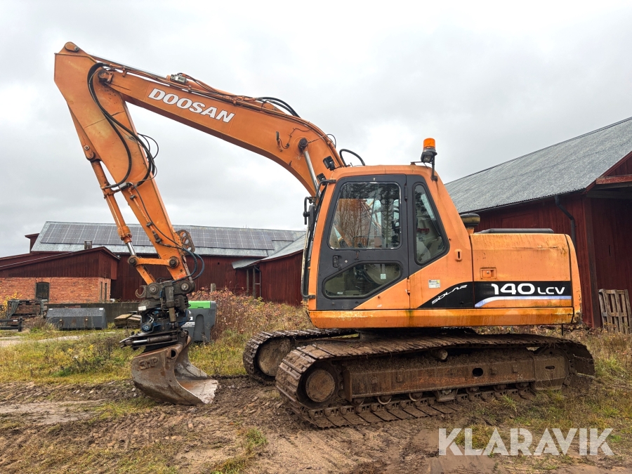 Grävmaskin Doosan Solar 140LCV