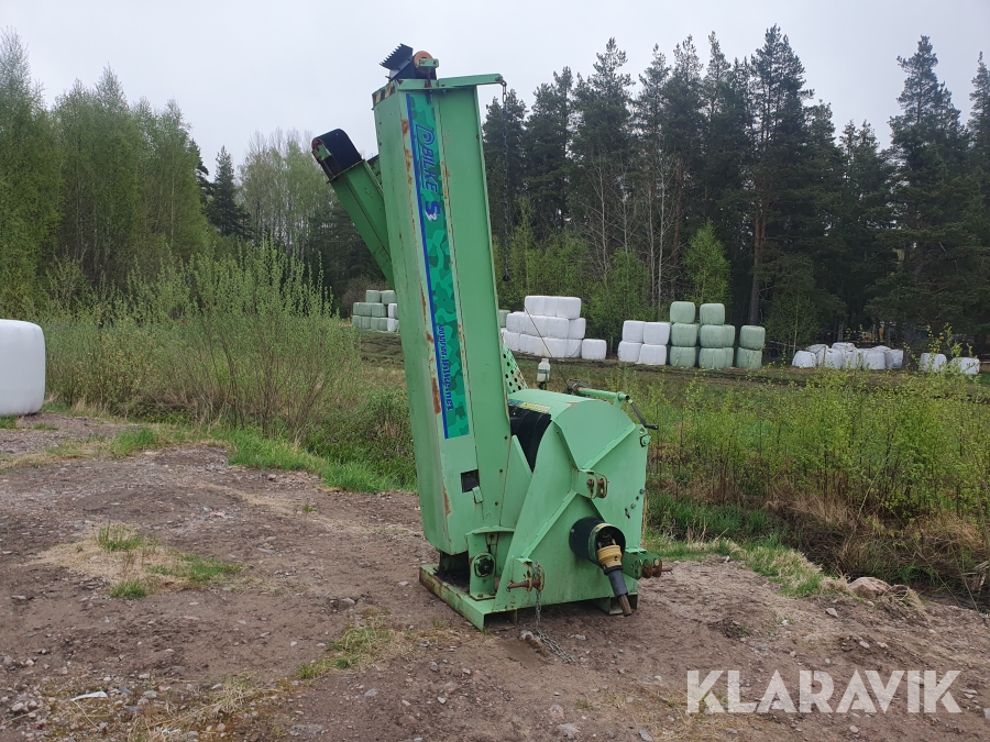 Vedmaskin med transportband Bilke S3