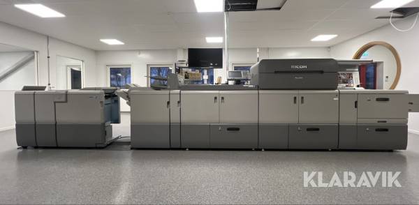 Digital färgtryckmaskin Ricoh C 9110 med inline broschyrbindare