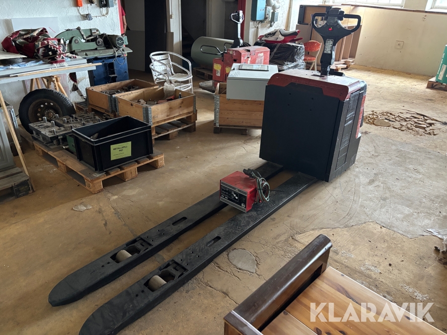 Ståtruck låglyftare BT 240 /S