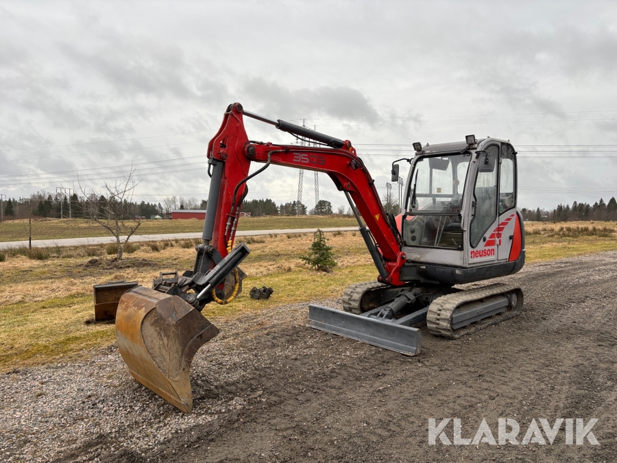 Grävmaskin Neuson 3503 RD med 4 skopor