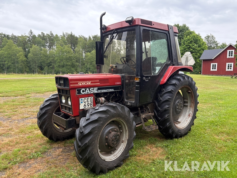 Traktor Case International 585 XL
