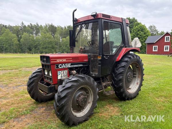Traktor Case International 585 XL